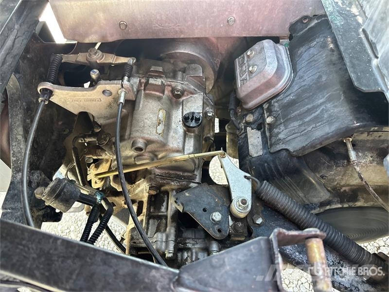 John Deere Gator 4X2 Arbeitsfahrzeuge