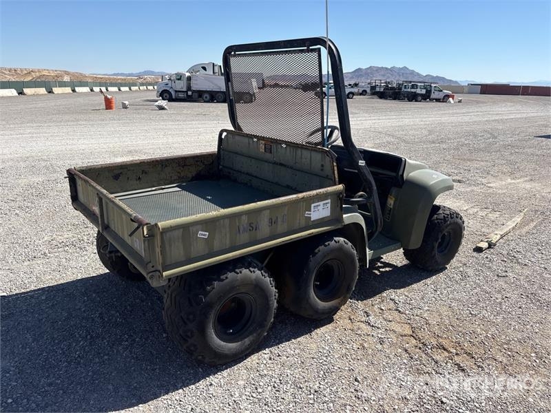John Deere Gator 6x4 Utility Vehicle (Inoperable) Utiliteitsmachines