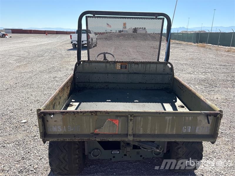 John Deere Gator 6x4 Utility Vehicle (Inoperable) Utiliteitsmachines
