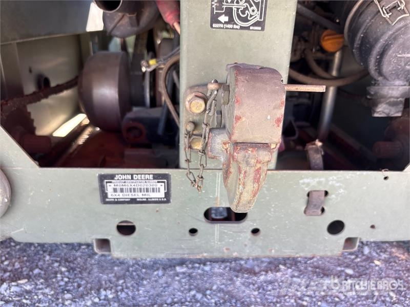 John Deere Gator 6x4 Utility Vehicle (Inoperable) Utiliteitsmachines
