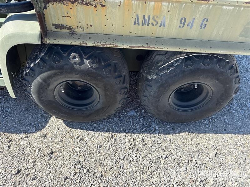 John Deere Gator 6x4 Utility Vehicle (Inoperable) Utiliteitsmachines