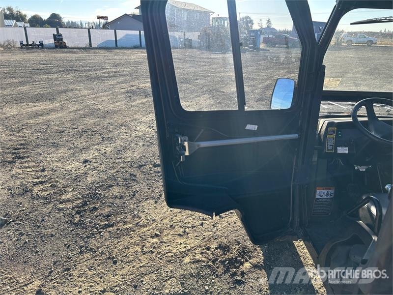 John Deere Gator 825i Utility machines