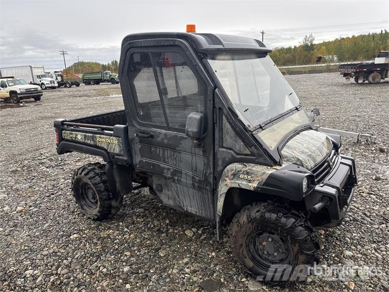 John Deere Gator 855 XUV 4x4 Utility Vehicle ماكينات منفعة عامة