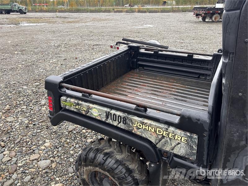 John Deere Gator 855D 4x4 Utility Vehicle ماكينات منفعة عامة
