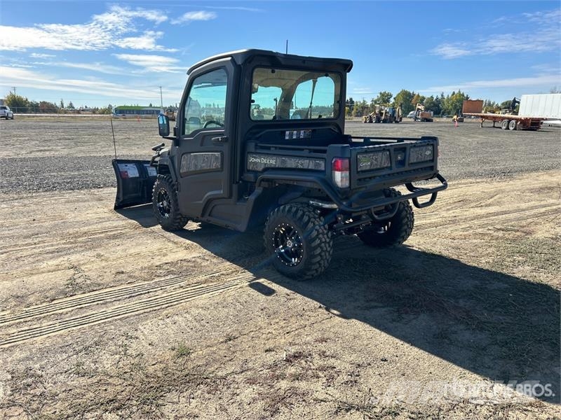 John Deere Gator XUV835R 4x4 Utility Vehicle Haszongépek