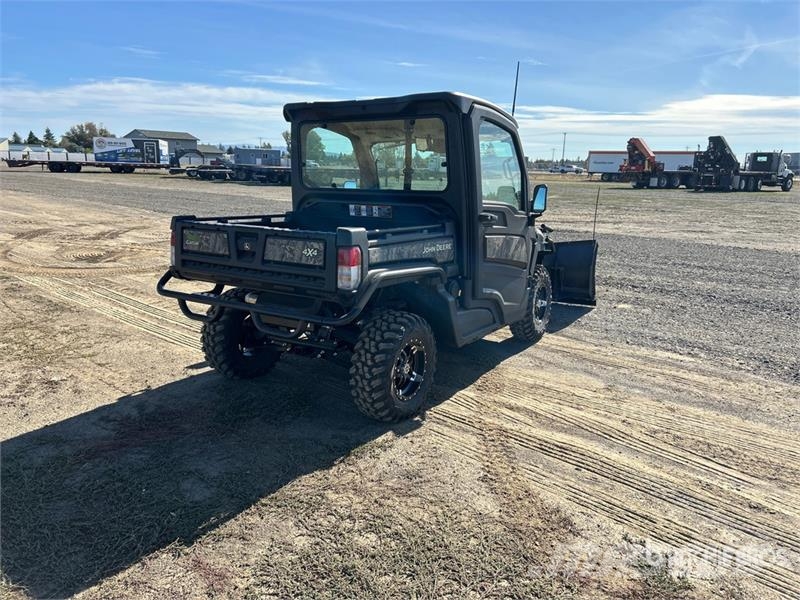 John Deere Gator XUV835R 4x4 Utility Vehicle Haszongépek