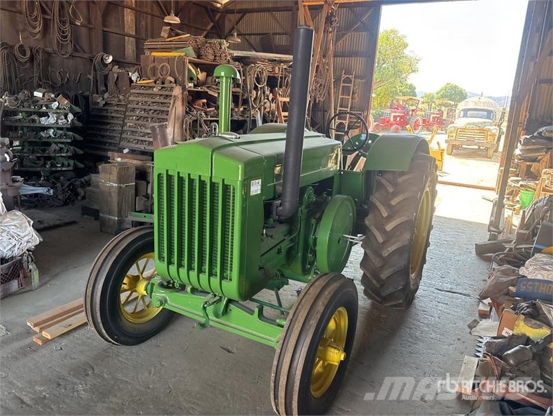 John Deere Model D 2WD Tractor Трактора