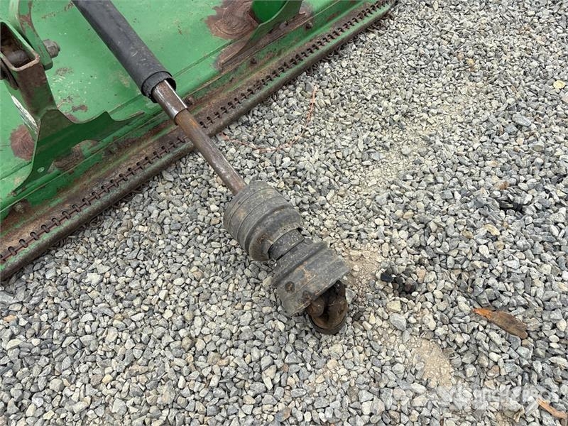 John Deere MX7 6 ft 3-Point Hitch Rotary Cutter Varrenmurskaimet