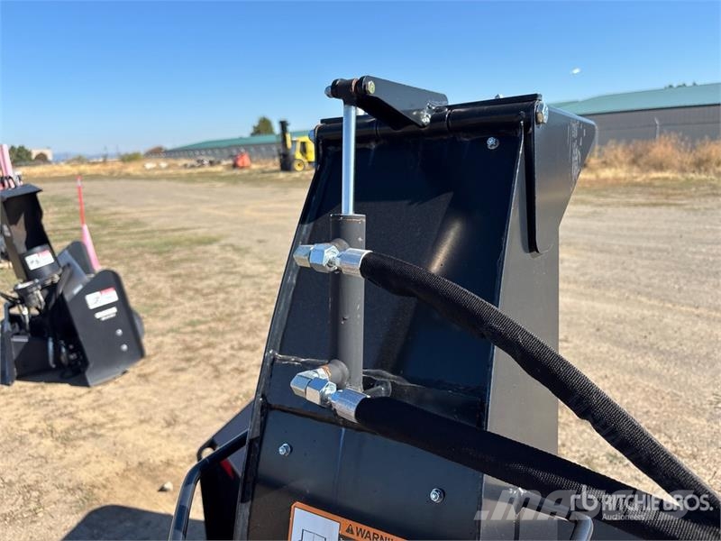 John Deere SB84H 84 in Skid Steer Snowblower Schneefräse