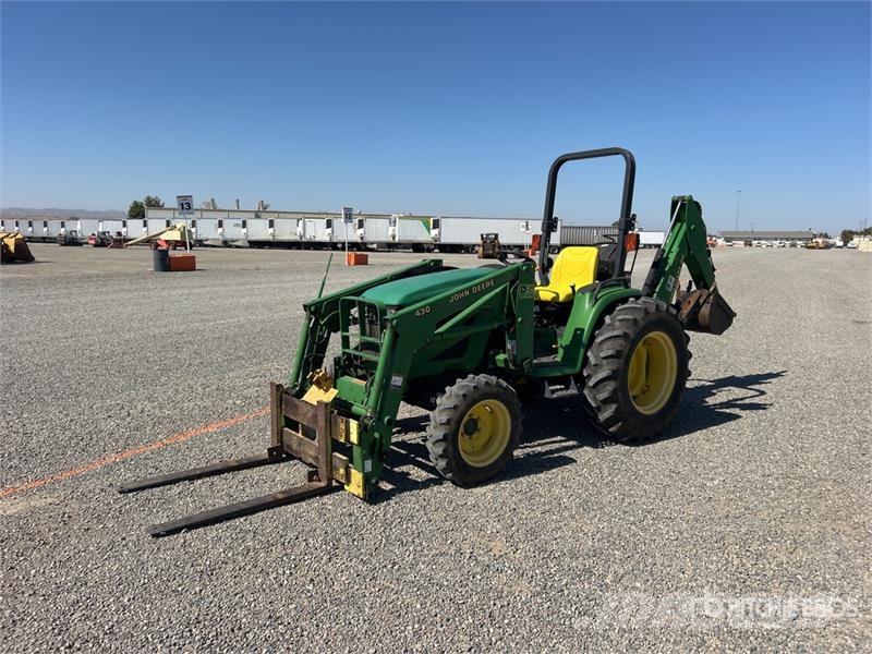 John Deere Utility Tractor Коммунальные тракторы