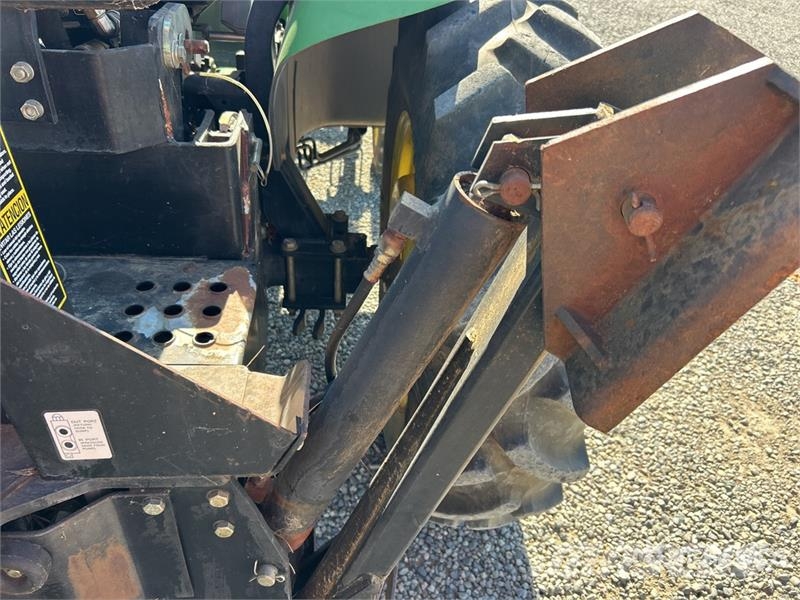 John Deere Utility Tractor Коммунальные тракторы