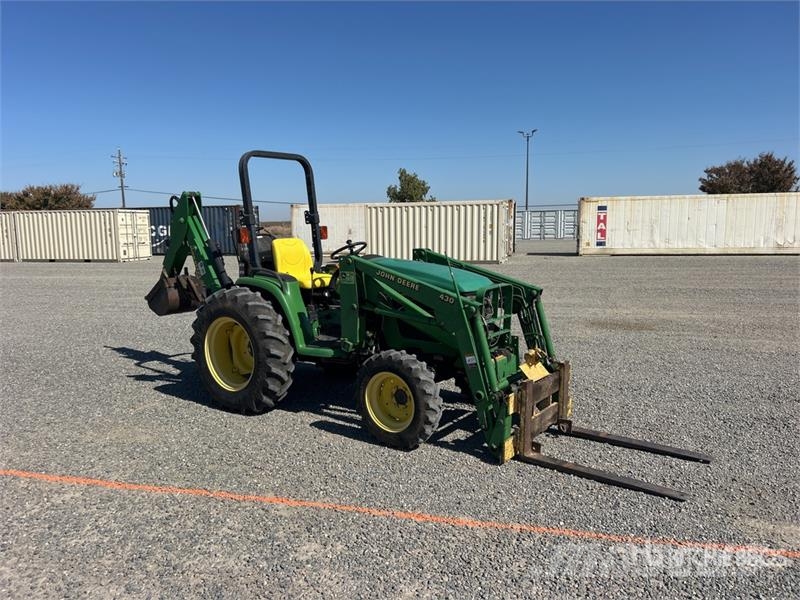 John Deere Utility Tractor Коммунальные тракторы