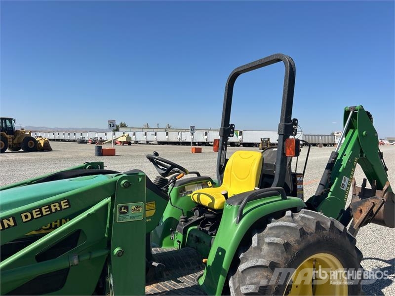 John Deere Utility Tractor Коммунальные тракторы