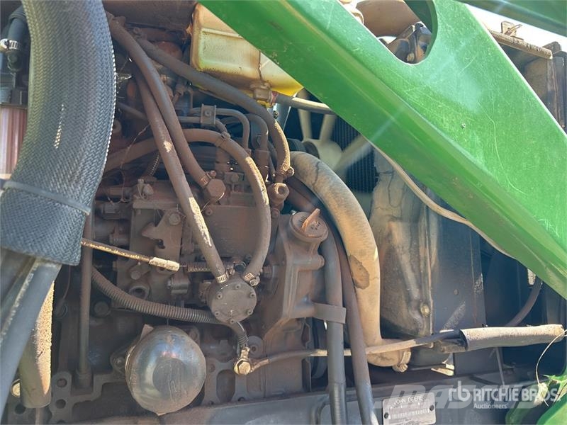 John Deere Utility Tractor Коммунальные тракторы