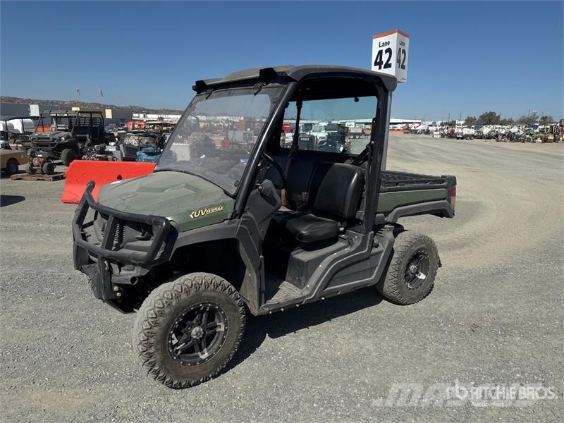 John Deere XUV835M 4x4 Utility Vehicle Redskapsbärare