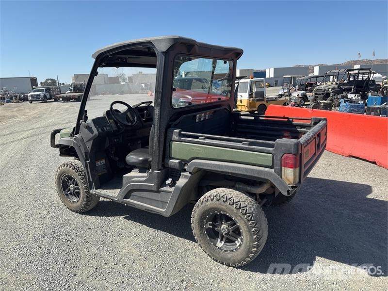 John Deere XUV835M 4x4 Utility Vehicle Redskapsbärare