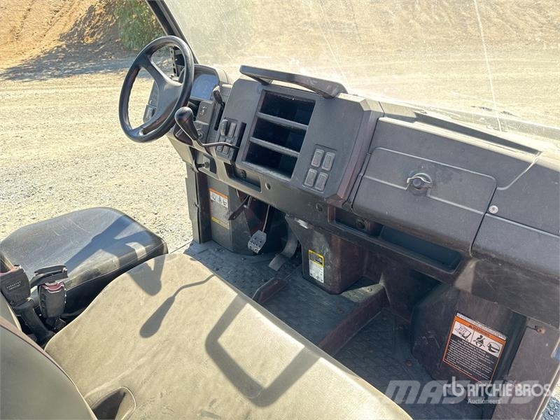 John Deere XUV835M 4x4 Utility Vehicle Redskapsbärare
