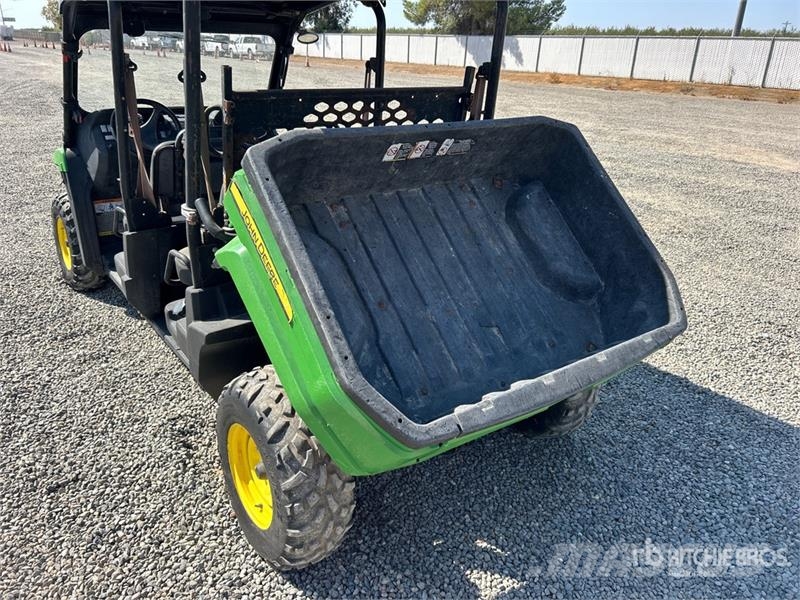 John Deere XUV855 4x4 Utility Vehicle Redskapsbärare