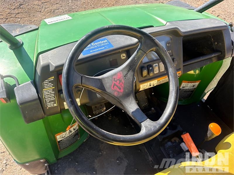 John Deere XUV855MS4 4x4 Utility Vehicle Arbeitsfahrzeuge