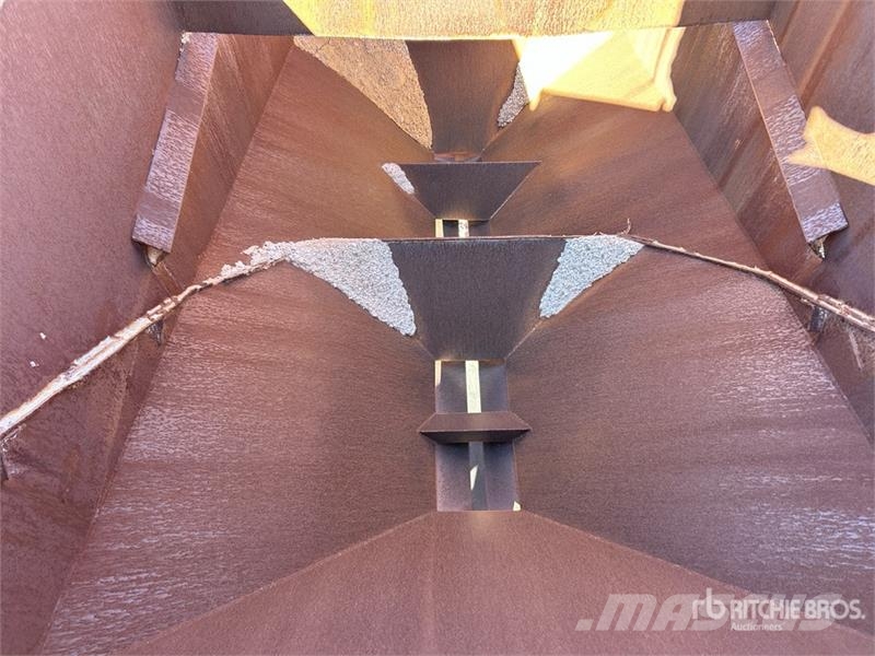 Johnson Ross SH-60 6 ft x 12 ft Aggregate Feeder 其他