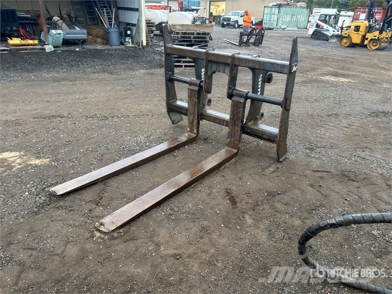JRB 544H 70 in Q/C Wheel Loader Forks - Fits John Deer Garfos