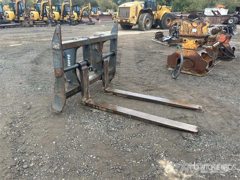 JRB 544H 70 in Q/C Wheel Loader Forks - Fits John Deer Garfos