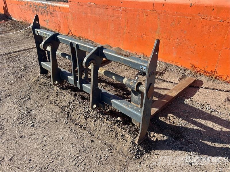 JRB 72 in Wheel Loader Forks - Fits John Deere Uñas para carretilla