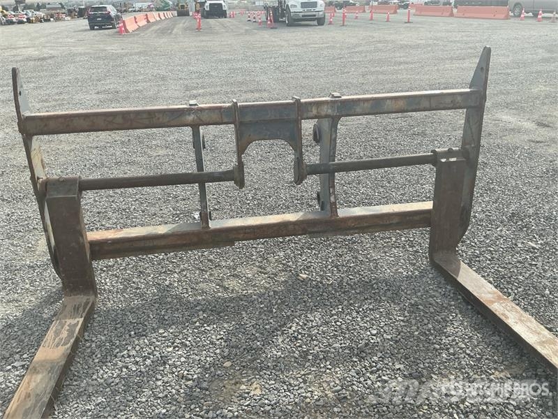 JRB 96 in Wheel Loader Forks - Fits John Deere 624H Garfos
