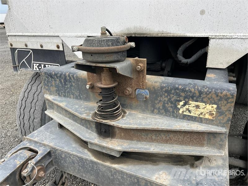 K-Line 15 ft 6 in Tri/A Turntable Pup Dump Trailer Kiperi prikolice