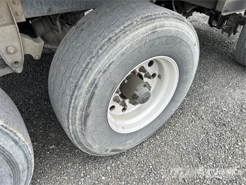K-Line 15 ft 6 in Tri/A Turntable Pup Dump Trailer Kiperi prikolice