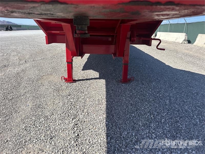 Kaufman 42 ft T/A Equipment Trailer 車輛運輸拖車