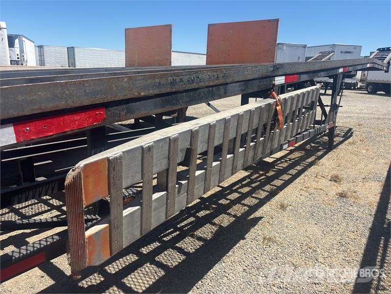 Kaufman T/A Open Car Carrier Trailer Semi remorque porte engin