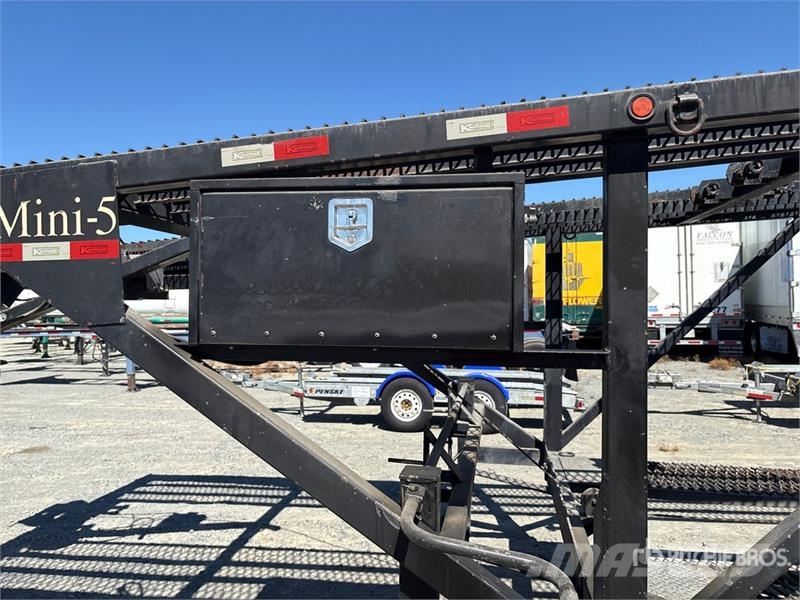Kaufman Tri/A Open Car Carrier Trailer نصف مقطورات مركبات النقل