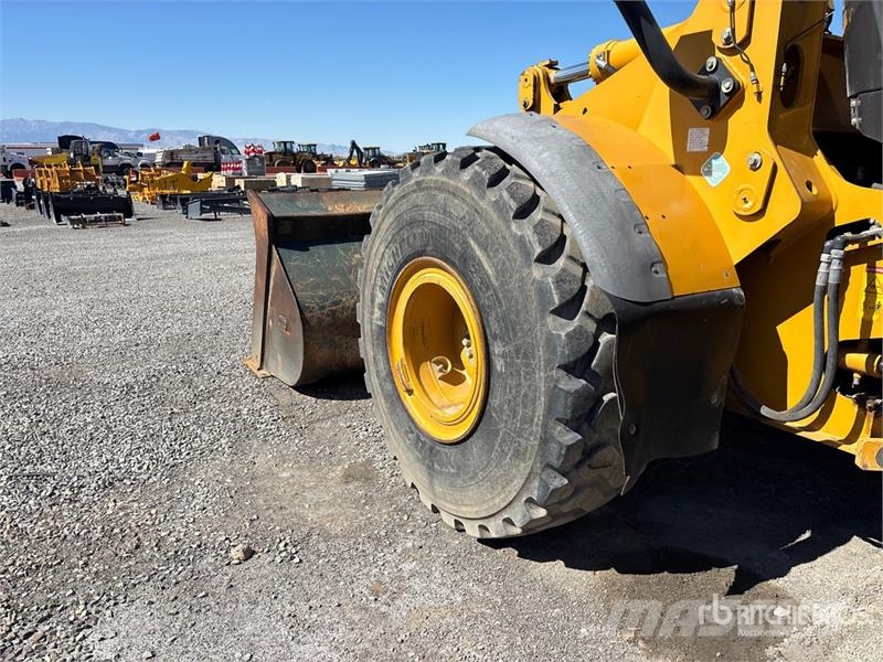Kawasaki 7027 Wheel Loader (Inoperable) ホイールローダー・タイヤショベル