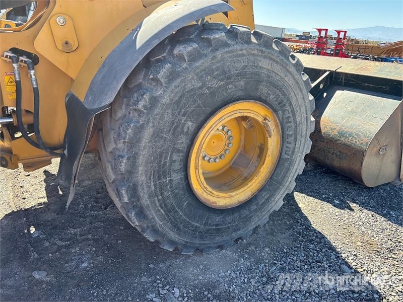 Kawasaki 7027 Wheel Loader (Inoperable) ホイールローダー・タイヤショベル