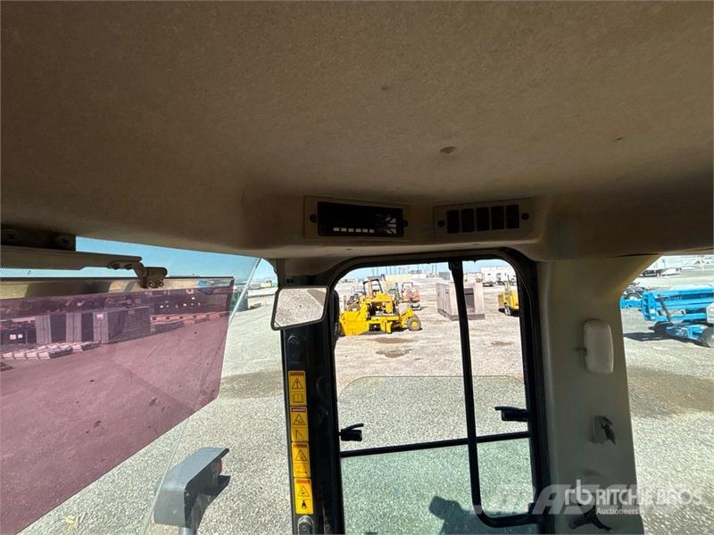Kawasaki 7027 Wheel Loader (Inoperable) ホイールローダー・タイヤショベル