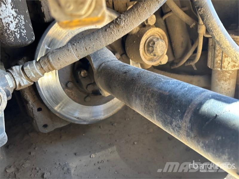Kawasaki 7027 Wheel Loader (Inoperable) ホイールローダー・タイヤショベル