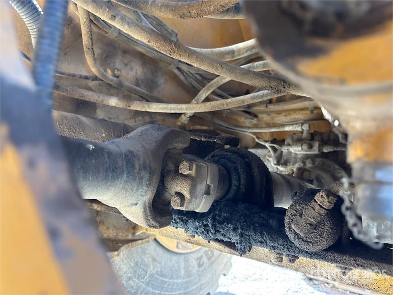 Kawasaki 7027 Wheel Loader (Inoperable) ホイールローダー・タイヤショベル