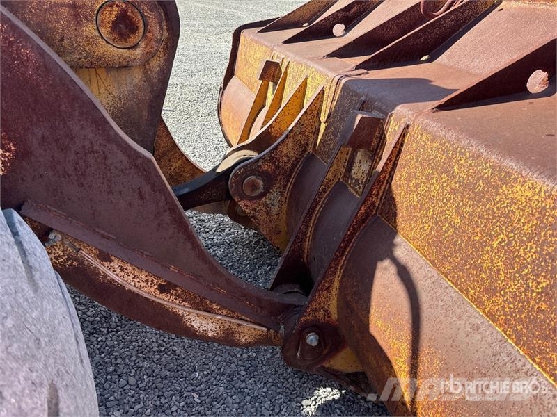 Kawasaki 85Z IV Wheel Loader Pale gommate
