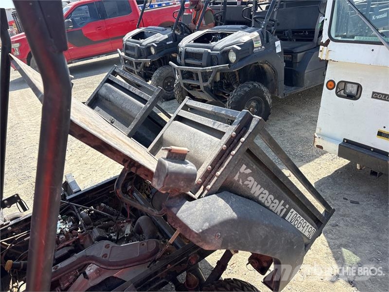 Kawasaki Mule 4010 4x4 Utility Vehicle ユーティリティー機械