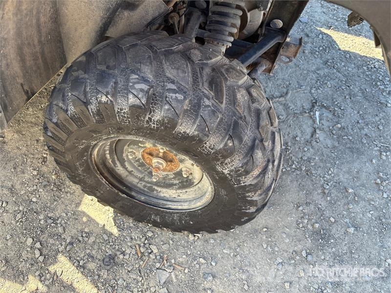 Kawasaki Mule Pro-DXT 4x4 Utility Vehicle 多用途機械