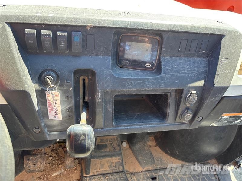 Kawasaki Mule Pro-DXT 4x4 Utility Vehicle Utiliteitsmachines