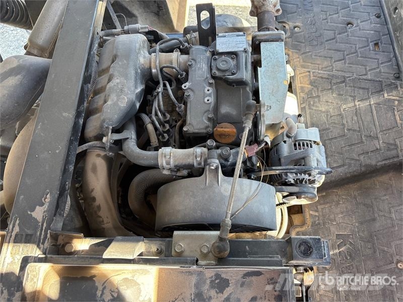 Kawasaki Mule Pro-DXT 4x4 Utility Vehicle 多用途機械