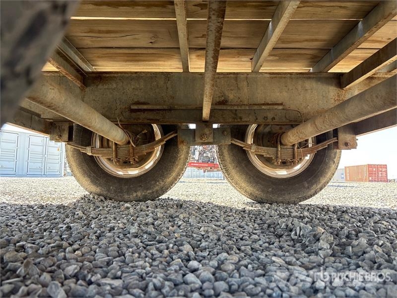 Kawklawlin 20 ft T/A Gooseneck Equipment Trailer Remolques para transporte de vehículos