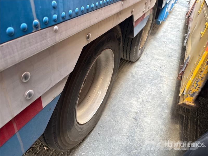 Kentucky 50 ft x 102 in T/A Van Trailer Cajas de remolque