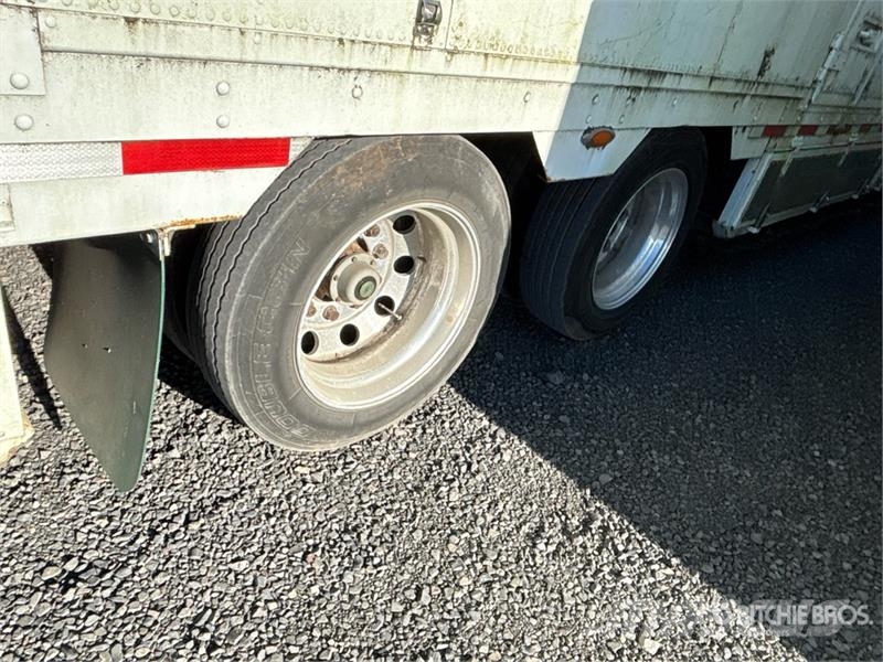 Kentucky 53 ft x 102 in T/A Van Trailer Furgons