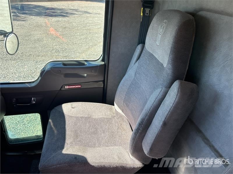 Kenworth 4x2 10 Bay Beverage Truck Getränkewagen