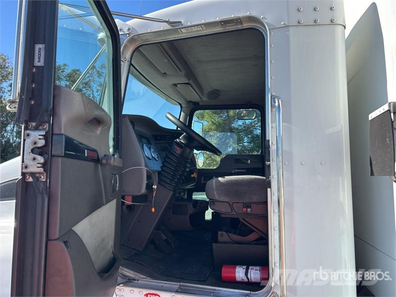 Kenworth 4x2 10 Bay Beverage Truck Getränkewagen