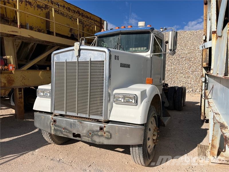 Kenworth 6x4 T/A Day Cab Truck Tractor Sattelzugmaschinen