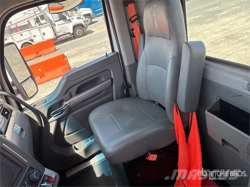Kenworth C500 Tractor Units